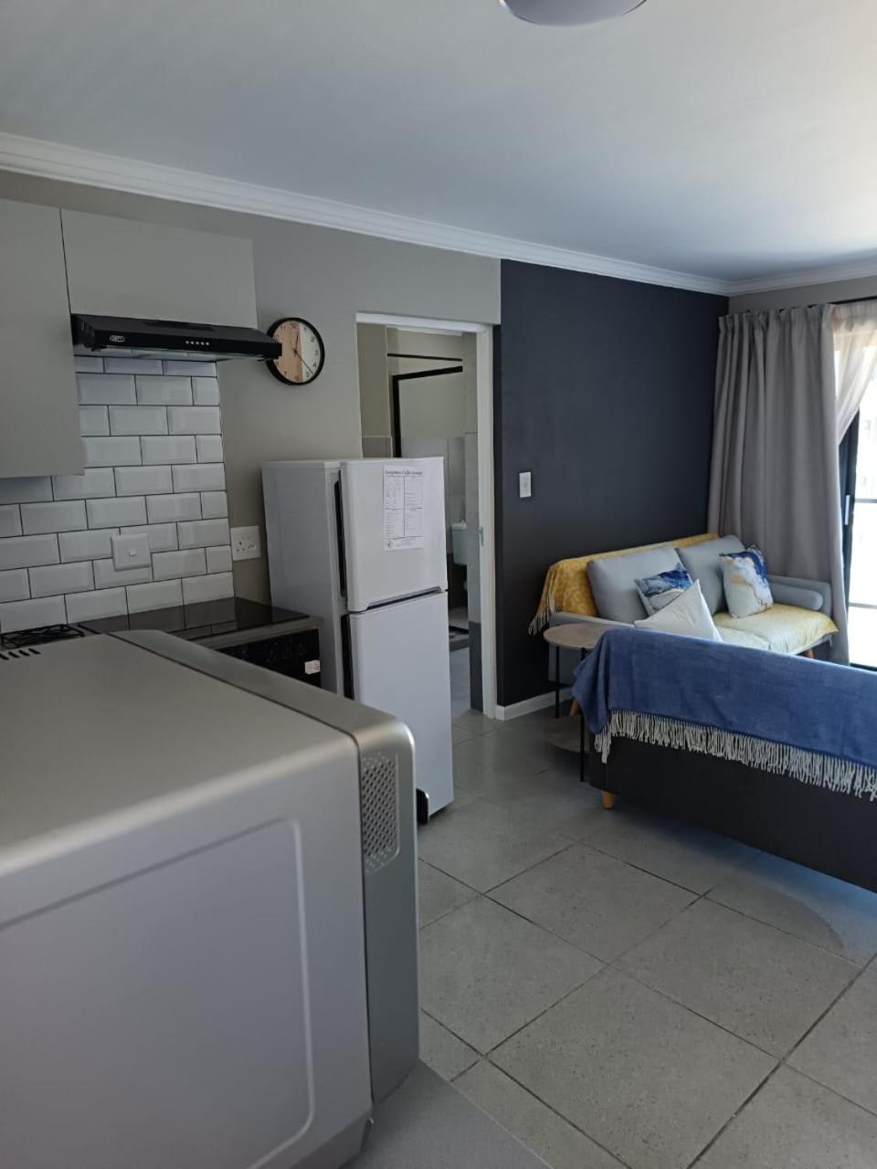 Millennial Arch Apartment
